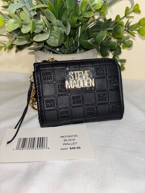 Steve Madden Black Embossed Logo Zip Coin Wallet